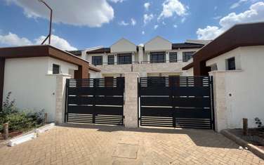 4 Bed Townhouse with En Suite at Southc