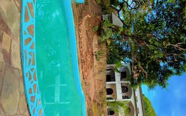 6 Bed House with En Suite in Malindi