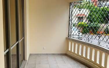 Serviced 3 Bed Apartment with En Suite at 1 St Avanue