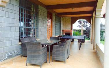 5 Bed Villa with En Suite in Runda