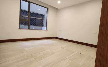 4 Bed Apartment with En Suite in General Mathenge