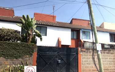 3 Bed Townhouse with En Suite in Donholm