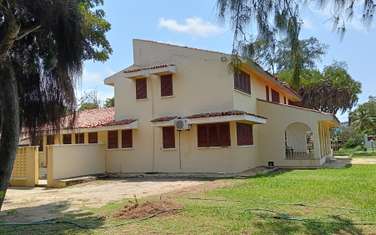 5 Bed House with En Suite at Bondeni Road