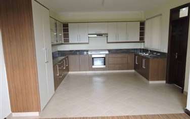 3 Bed Apartment with Aircon in Brookside