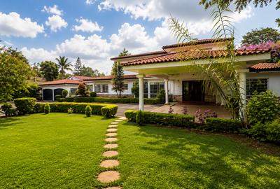 Commercial Property with Parking in Gigiri
