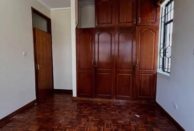 3 Bed Apartment with Staff Quarters in Kilimani - 3