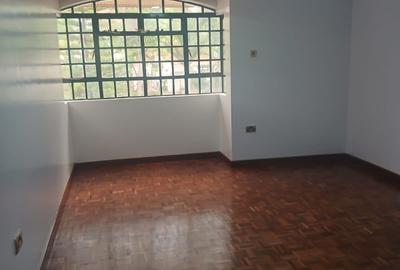 5 Bed Villa with Staff Quarters in Runda - 4