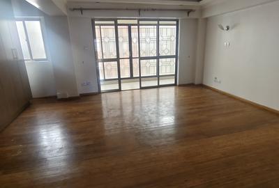 4 Bed Apartment with En Suite in Lavington - 4