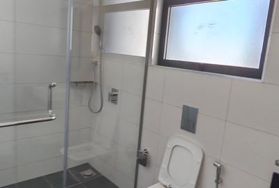 3 Bed Apartment with En Suite at Parklands - 4