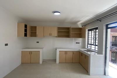 3 Bed Apartment with En Suite in Thindigua