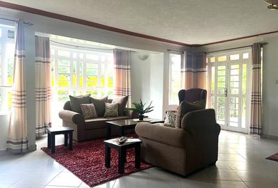 Serviced 2 Bed Apartment with En Suite in Runda - 2