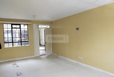 3 Bed Apartment with En Suite in Embakasi - 2