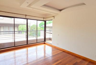 5 Bed Townhouse with En Suite at Kaputei Garden - 4