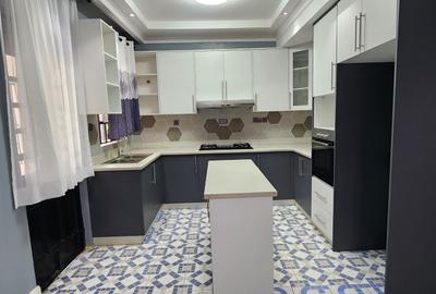 3 Bed House with En Suite at Rimpa