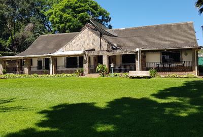 4 Bed House with En Suite at Spring Valley Road - 2