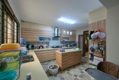 5 Bed Villa with En Suite in Lavington - 4