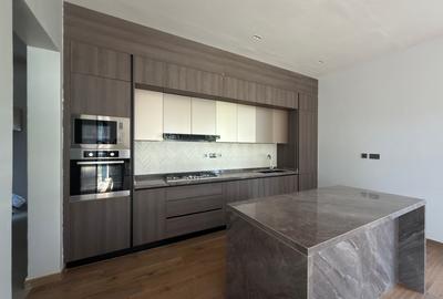 5 Bed Townhouse with En Suite in Runda - 4