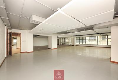 3,500 ft² Commercial Property with Service Charge Included at Lenana Road - 3
