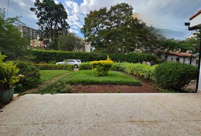 3 Bed Townhouse with En Suite in Brookside - 2