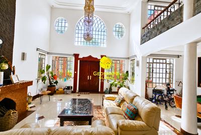 5 Bed House with En Suite in Nyari - 3