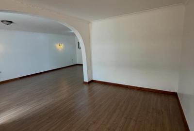 3 Bed Townhouse with Walk In Closet in Westlands Area - 3