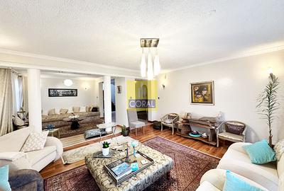 5 Bed Villa in Riverside - 4