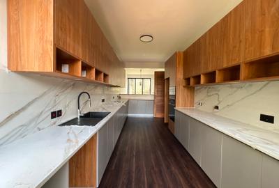 4 Bed Townhouse with En Suite at Kirawa Road - 4
