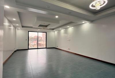 4 Bed Apartment with En Suite in Kilimani - 2