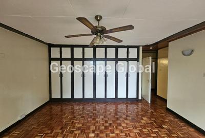 3 Bed Apartment with En Suite in Spring Valley - 2