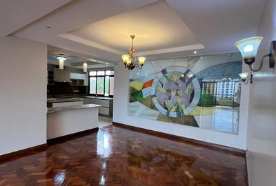 4 Bed Apartment with En Suite at Riverside Drive - 3