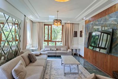 6 Bed Townhouse with En Suite in Lavington - 4