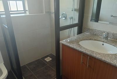 4 Bed Townhouse with En Suite at Runda - 4