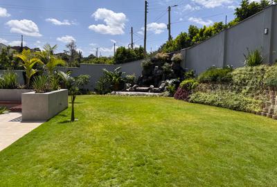 5 Bed Villa with En Suite in Runda - 2