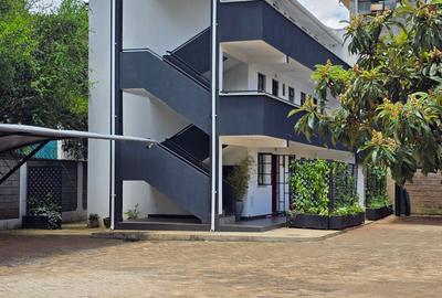 1 Bed Apartment with Borehole in Kilimani - 2