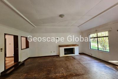 4 Bed House with En Suite in Kyuna - 2