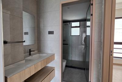 2 Bed Apartment with Swimming Pool in Riverside - 3