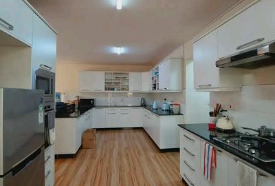 4 Bed Villa with En Suite at Kitisuru Villa