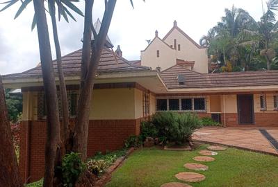 5 Bed House with En Suite in Muthaiga