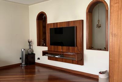 4 Bed Apartment with En Suite at General Mathenge