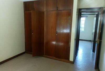 3 Bed Apartment with En Suite in Kileleshwa