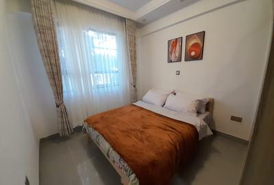 1 Bed Apartment with En Suite in Lavington