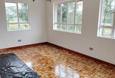 6 Bed House with En Suite at Garden Estate