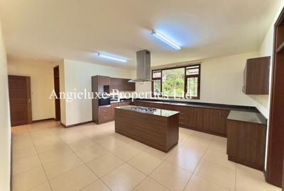 4 Bed Apartment with En Suite at Riverside Drive