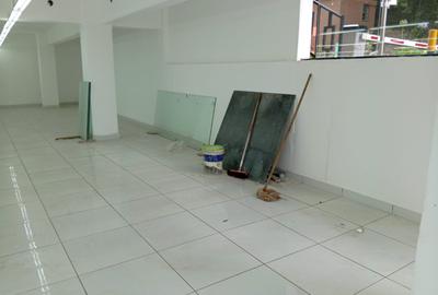 4,500 ft² Shop with Service Charge Included in Thigiri - 3