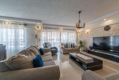 4 Bed Apartment with En Suite at Wood Avenue