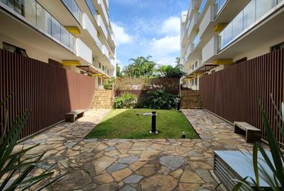 2 Bed Apartment with Swimming Pool in Garden Estate