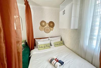 Serviced Studio Apartment with En Suite at School Lane - 4