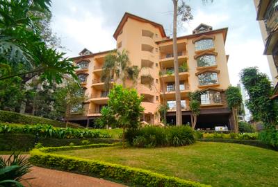 3 Bed Apartment with En Suite at Brookside