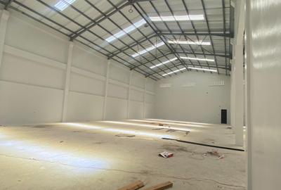 10,000 ft² Warehouse with Parking in Athi River - 4