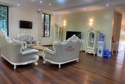 5 Bed House with En Suite in Gigiri